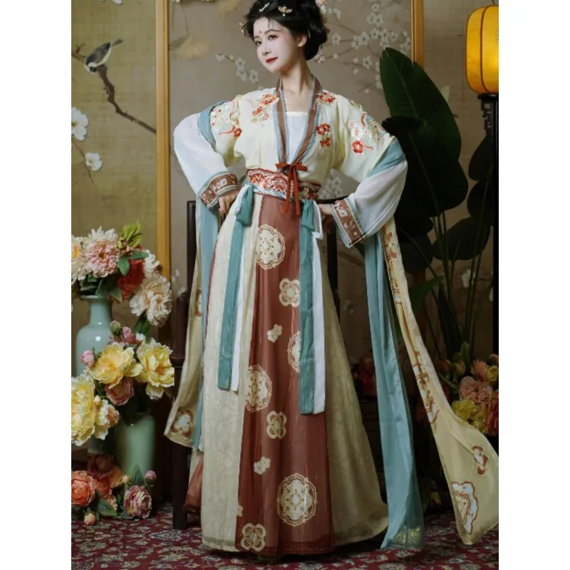 

Tang Dynasty made black son restoration waist-length eight-broken skirt daily thin summer ancient clothing
