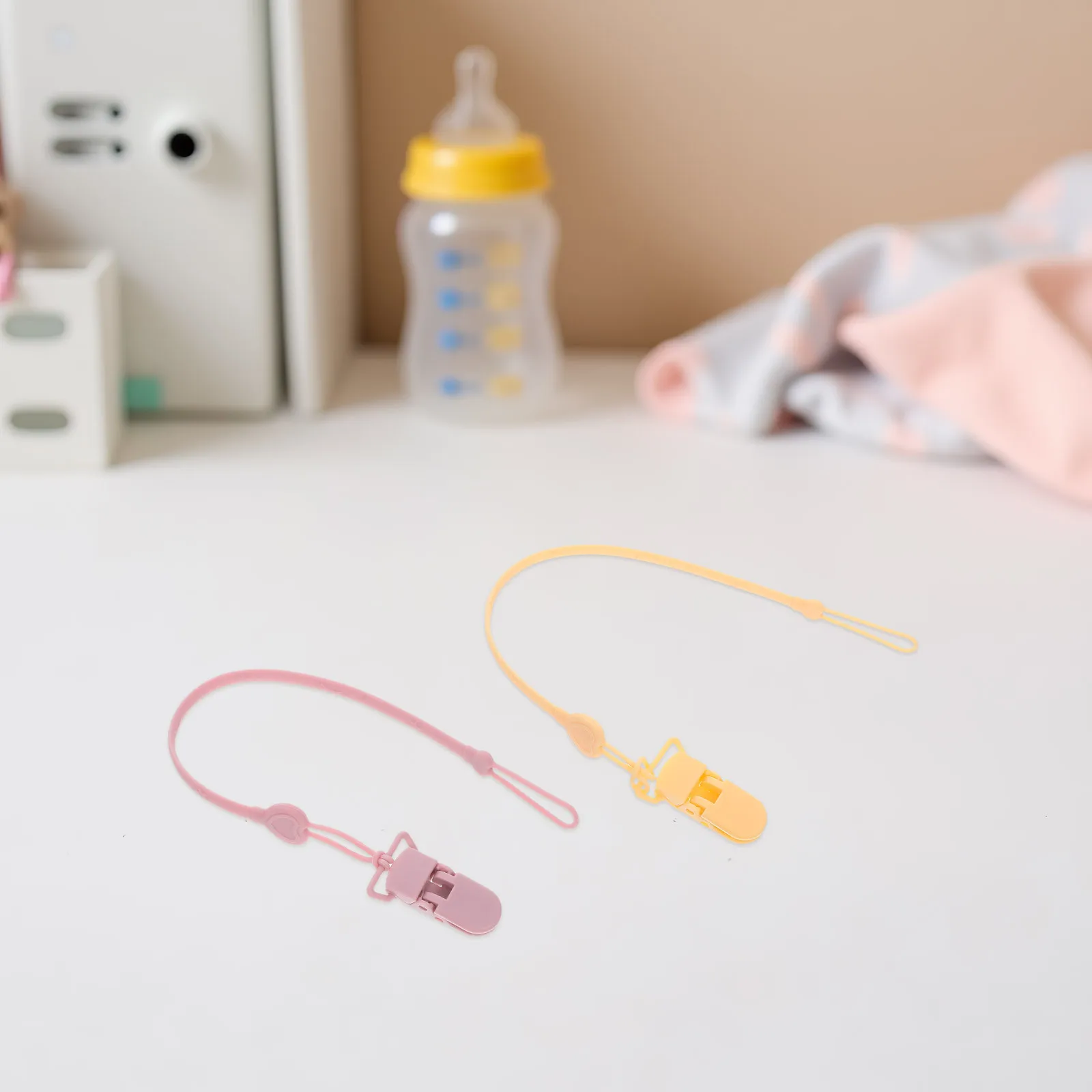 

4 шт. силиконовые держатели для пустышек в форме сердца, цепочка-держатель для пустышки с защитой от потери, для путешествий и дома