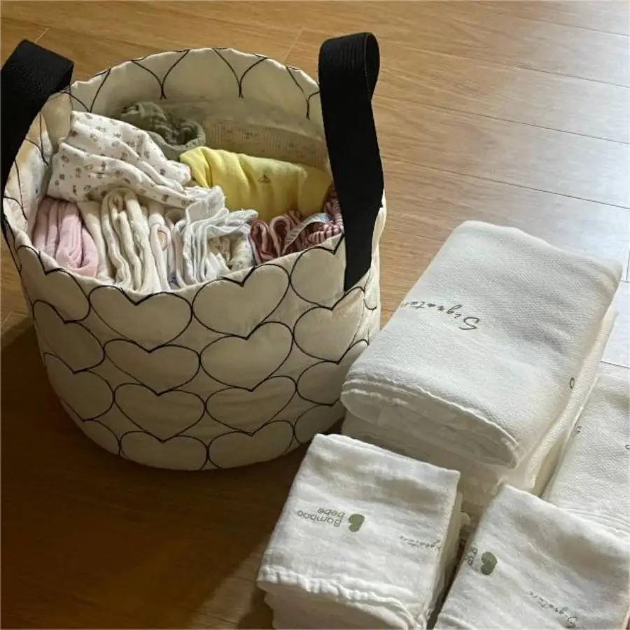 Ins style love storage basket can hang tissue bag wet wipes bag sundries sorting basket tissue box storage basket