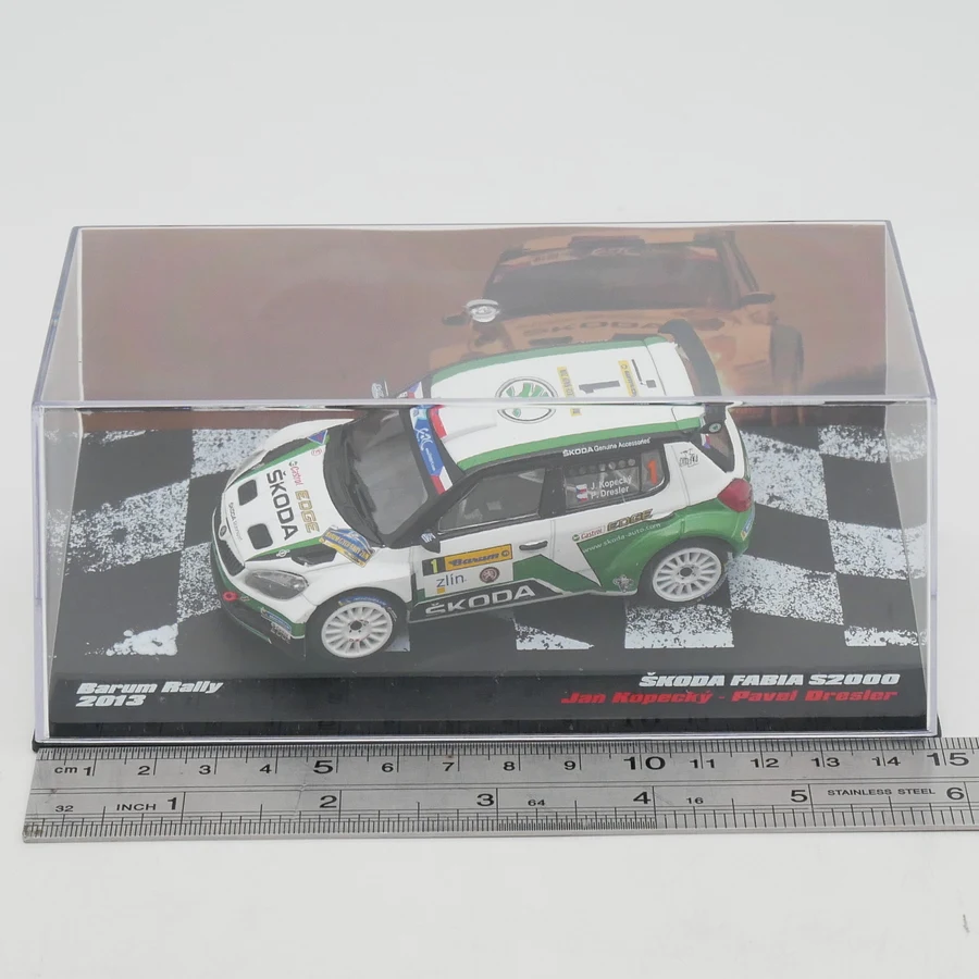 Ixo 1:43 Scale Diecast Alloy Skoda Fabia S2000 WRC 2013 Toys Cars Model Classics Nostalgia Adult Gifts Souvenir Static Display