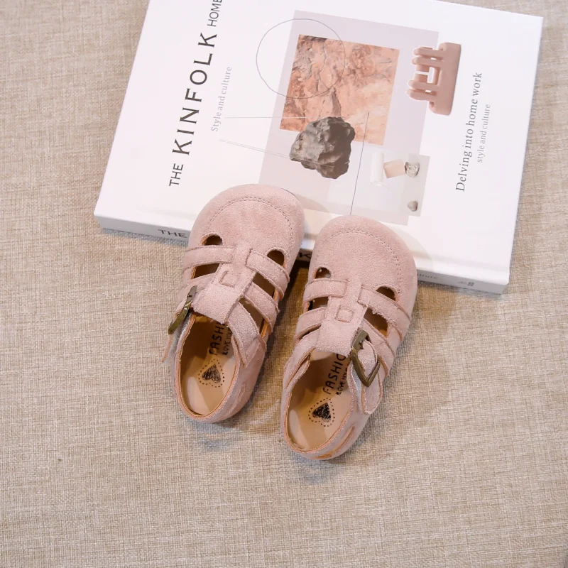 

Детская повседневная обувь, обувь принцессы из искусственной кожи, весенняя обувь для девочек, противоскользящая обувь ​ Туфли с мягкой подошвой розового и коричневого цвета, размер 21–35