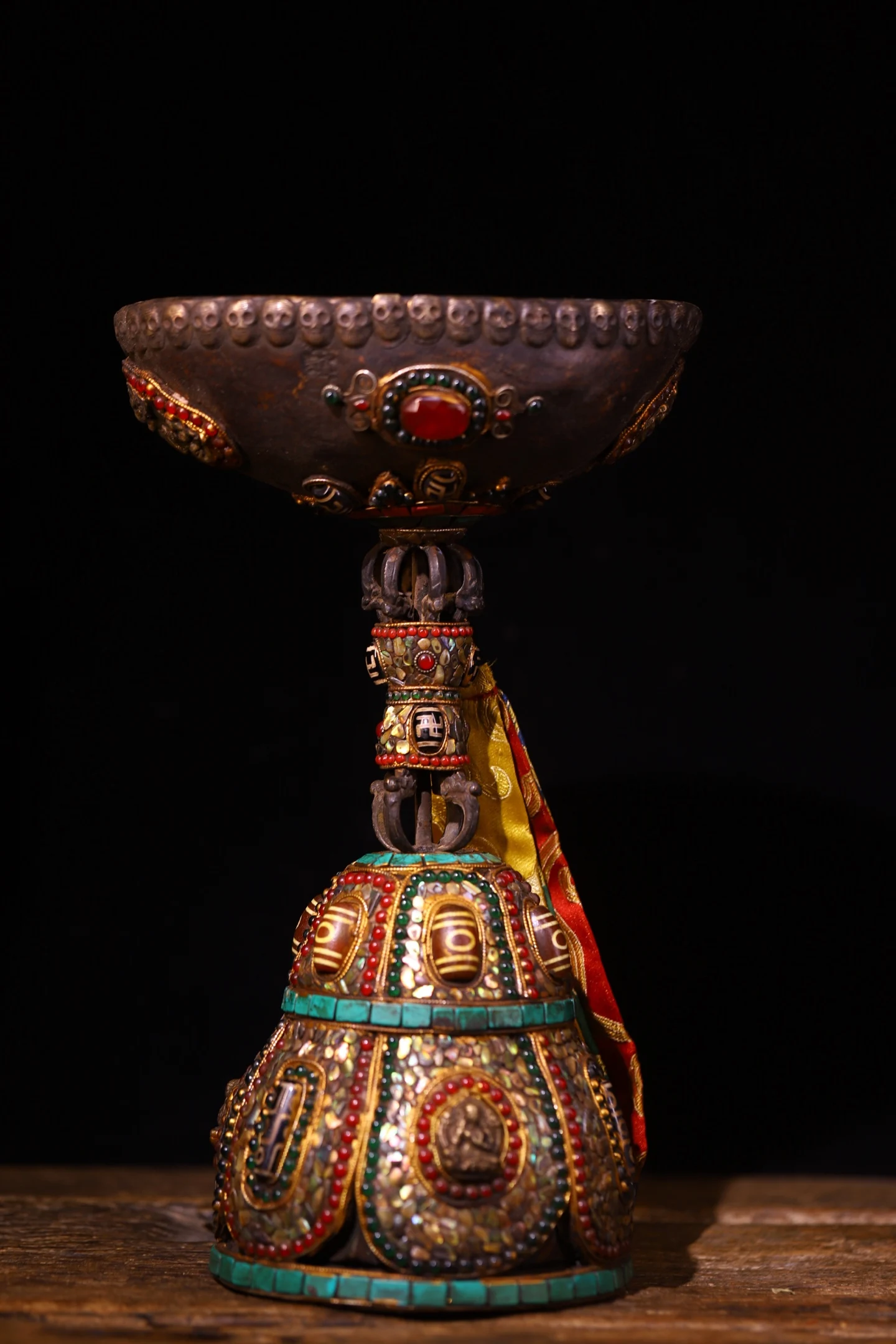 Old Kabala Bowl Mosaic Gem gZi Beads Turquoise Garuda pattern Bronze Vajra Bodhi Root Base Worship Hall Town house