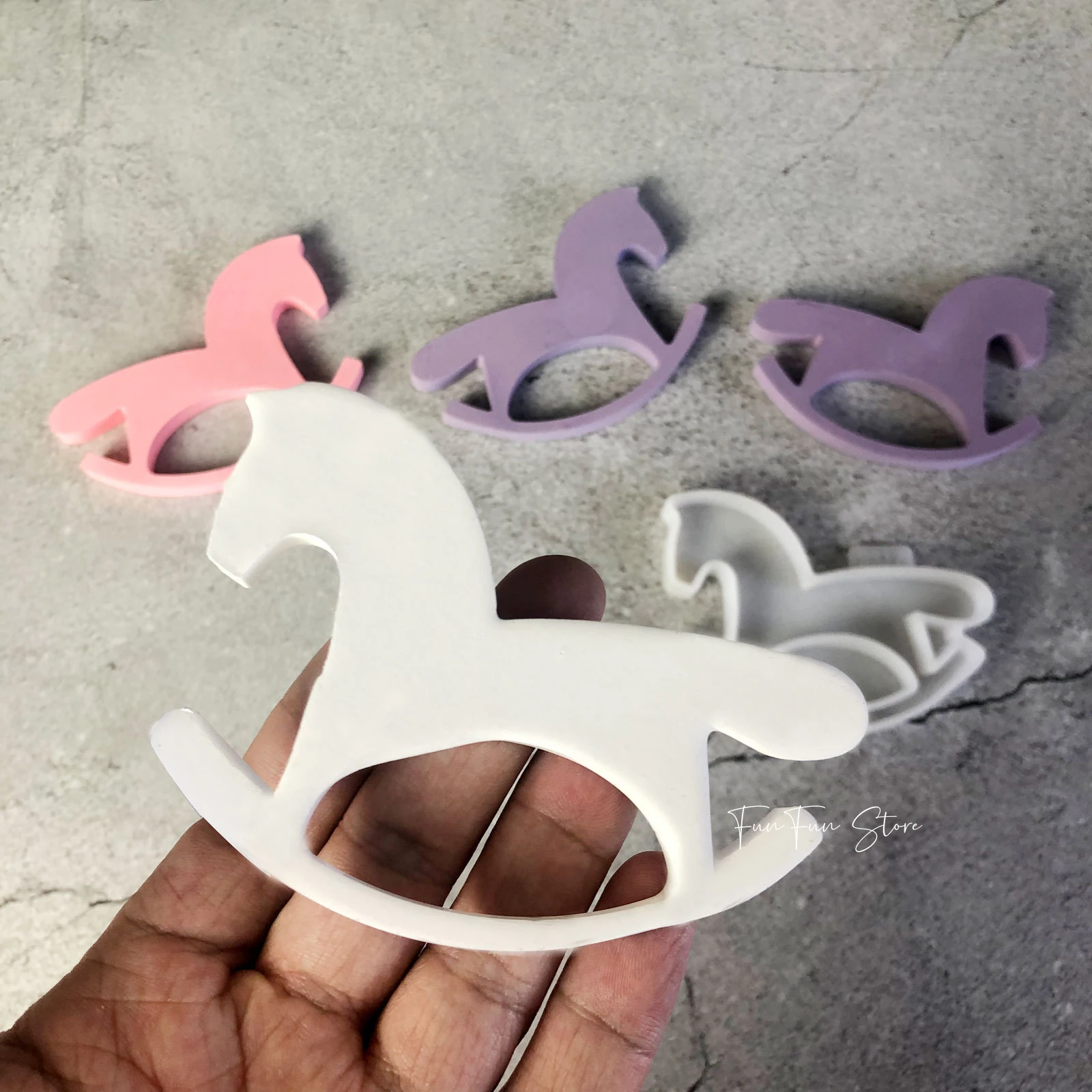 DIY Wooden Horse Plaster Silicone Mold Cute Rocking Horse Handmade Candle Soap Gypsum Plaster Decoration Mold Home Decor Gift