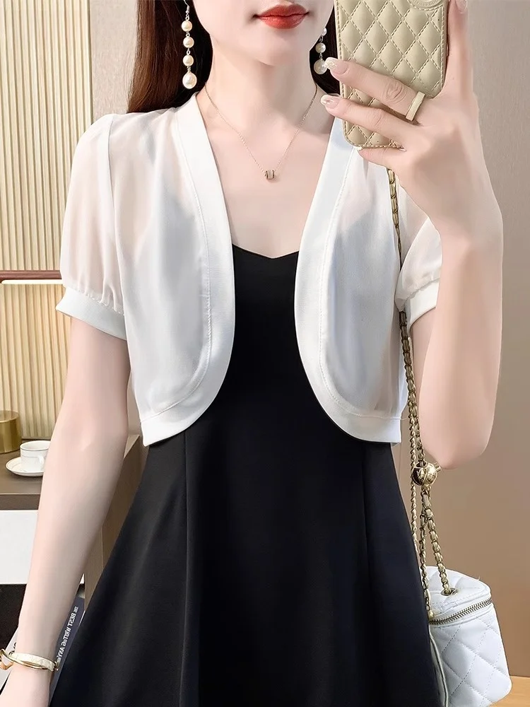 

La Chapelle Bla Summer New Women's Svel ort-Sve Sunscreen Cardigan Lace irt Thin Outerwear V-Ne ort Length