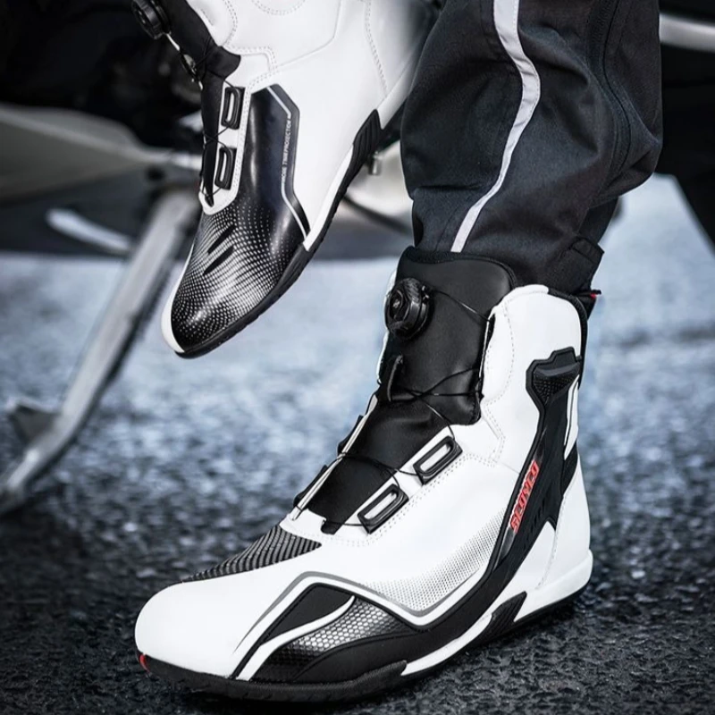 2026 Scoyco New Style Fashion Casual Leather Outdoor Motorbike Men Shoes Ankle Short Adventure Sport Riding Motorcycle Boots