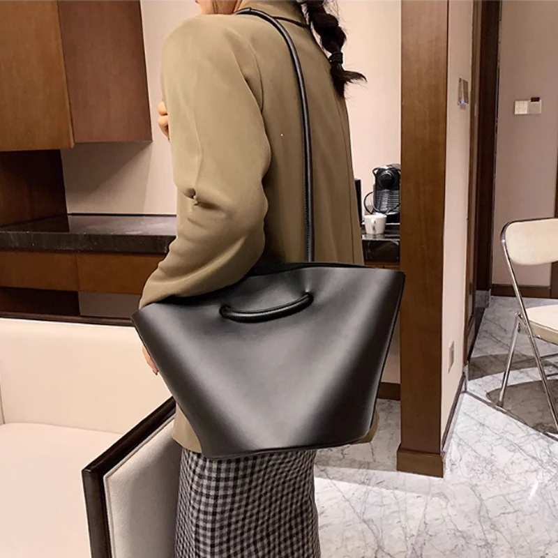 Bolso versátil de un solo hombro para mujer, bolsa de cubo de alta calidad y gran capacidad, novedad de 2024