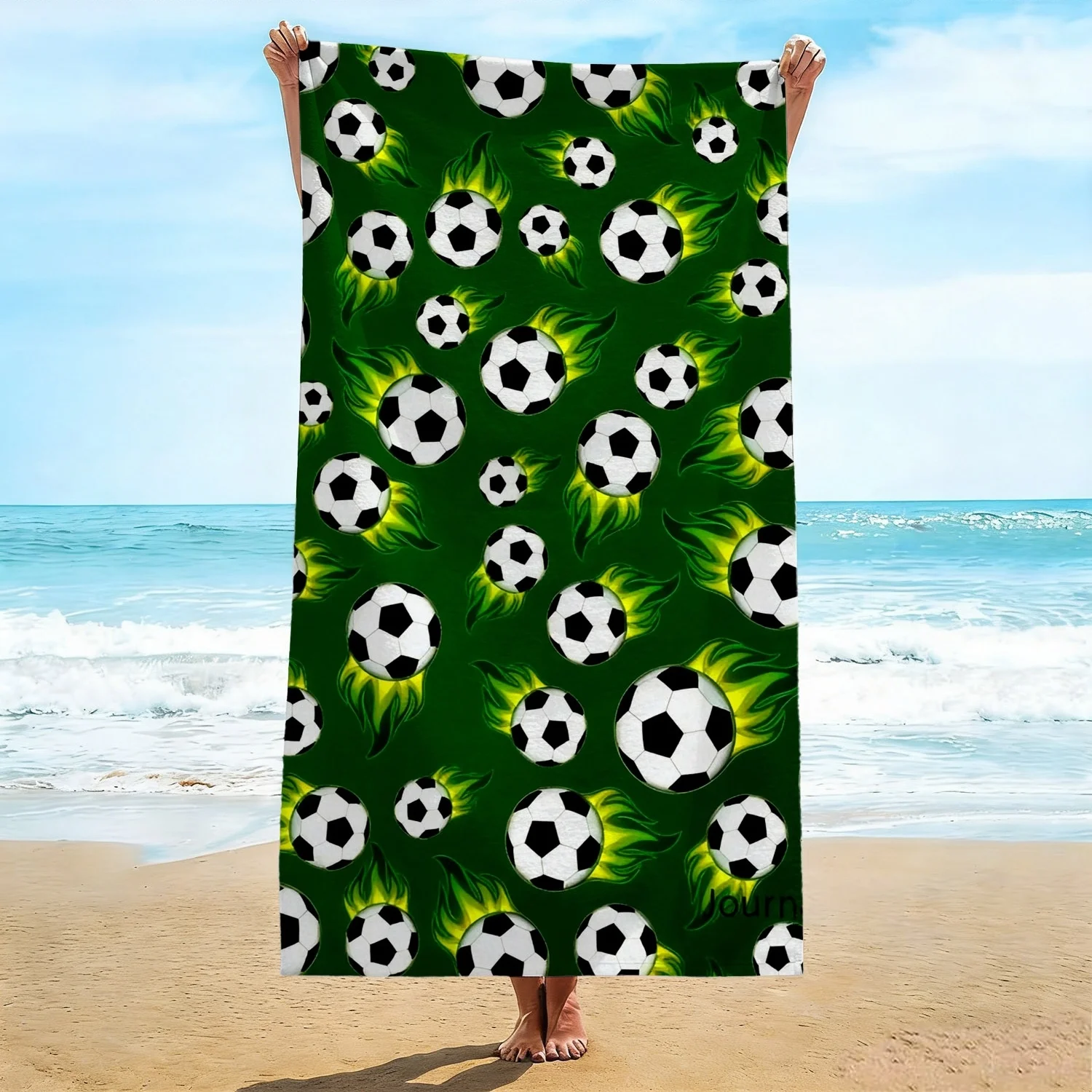Пляжное полотенце Flaming Soccer с принтом зеленого огненного мяча, быстросохнущее из микрофибры, увеличенного размера для пляжа и бассейна, подарок для футбольных фанатов
