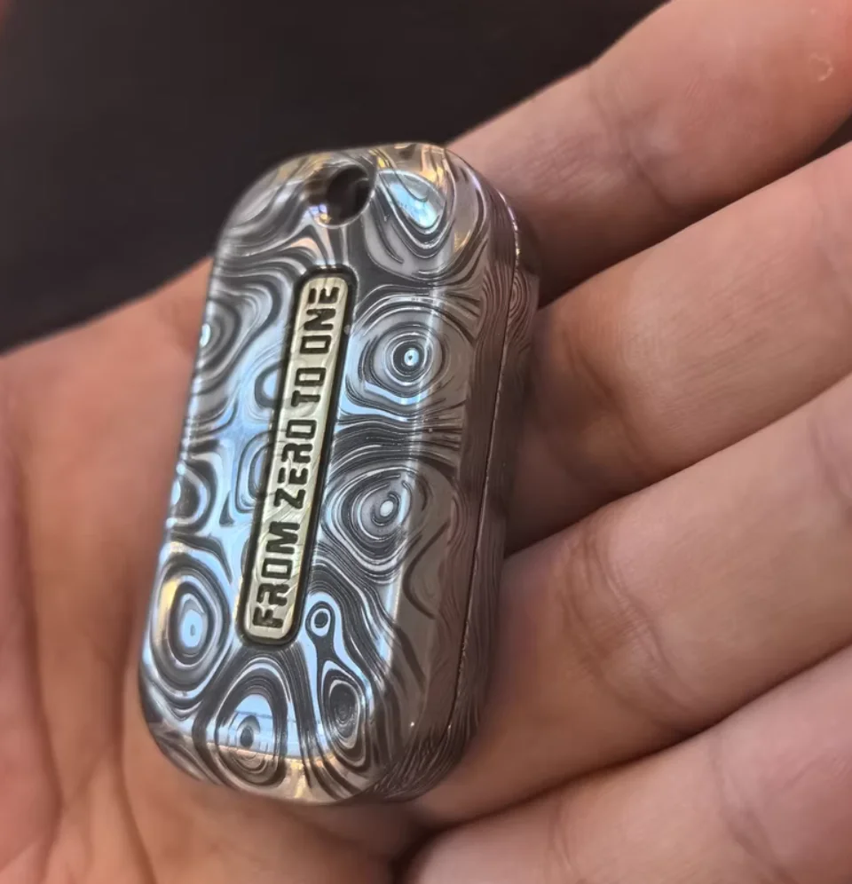 中古 EDC 01EDC 小型石鹸鋼製彫刻スライダー プッシュ式 減圧玩具