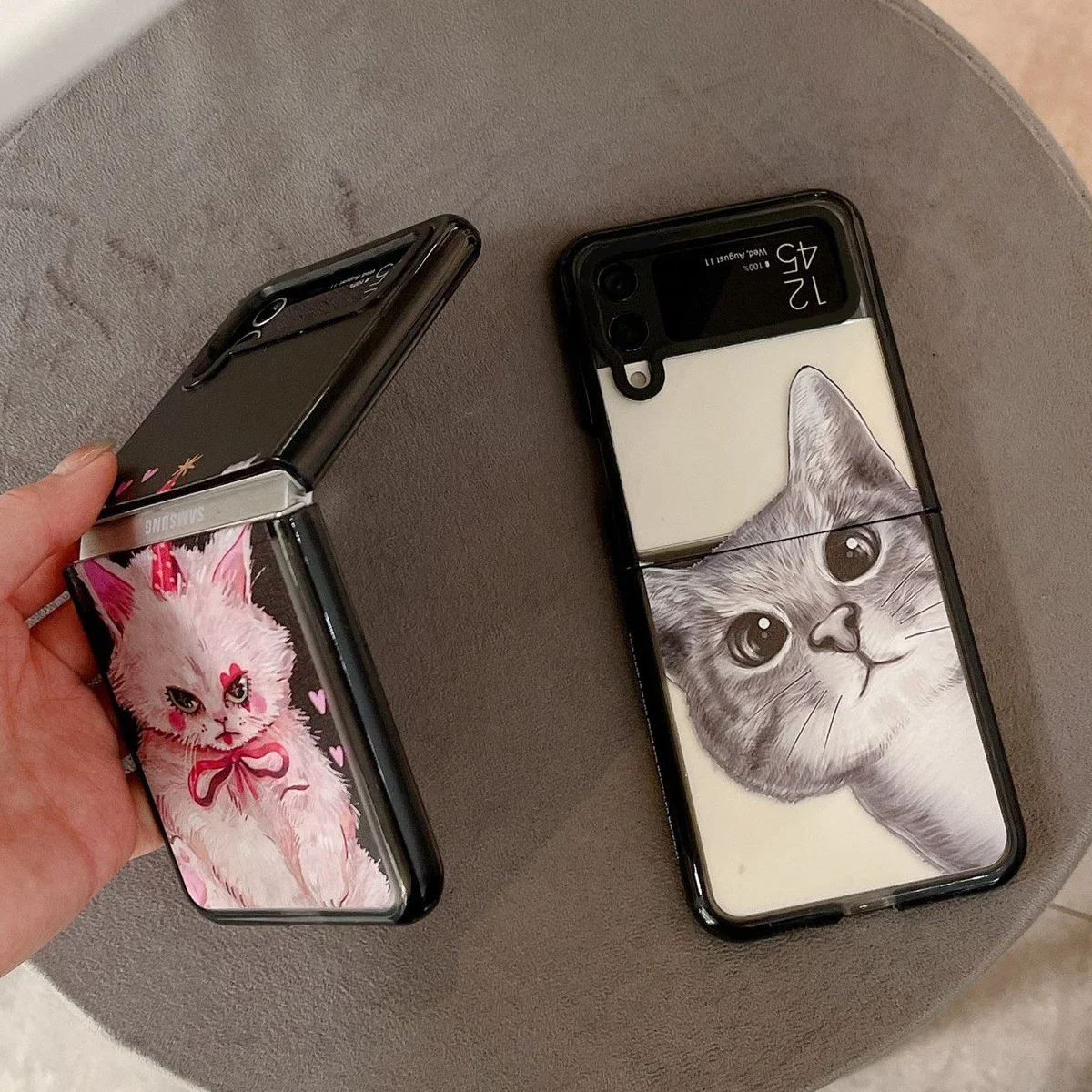 

Creative Cat Acrylic Black Border Phone Case for Samsung Galaxy Z Flip 5 4 3 Back Cover for ZFlip3 ZFlip4 ZFlip5 Hard Case Shell