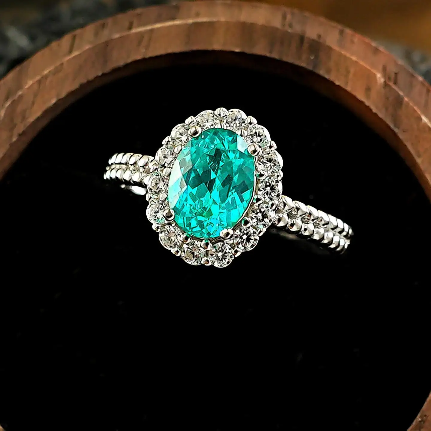 MINWEEN 2CT Oval Lab Paraiba Ring With  925 Sterling Silver For Engagement Jewelry Women Green Diamond Ring