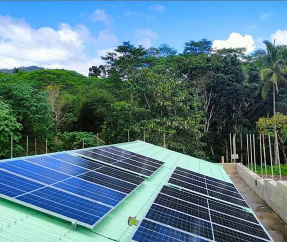 Zestaw paneli słonecznych ukończyli 10000 w 10000 W 10KW 220 przeciwko Panel PV 500W rosnąca hybrydowy falownik poza siecią dom wiejski na plaży