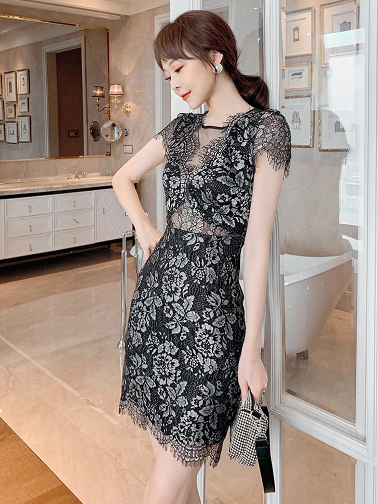 Fashion Summer Korean Vintage O-Neck Short Sleeve Mini Party Dress Ladies OL Elegant Lace Perspective Black Tassel Pencil Dress