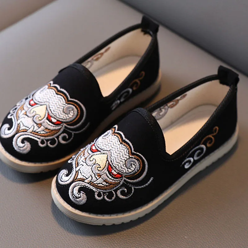 Boys Shoes Handmade Embroidered Light Bottom Loafers Cloth Chinese Style Kids Shoes Performance Children Sneakers CSH1439