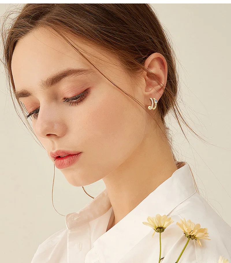 

S925 Sterling Silver 0.3CT Moissanite Stud for Women Classic Round Cut Earrings Elegant Gift for Wedding/Valentine's Day for you