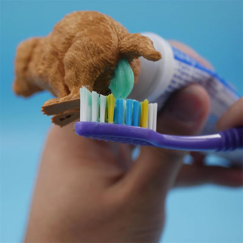 Creative Spoof Golden Retriever Toothpaste Head Dog Poo Toothpaste Dispenser