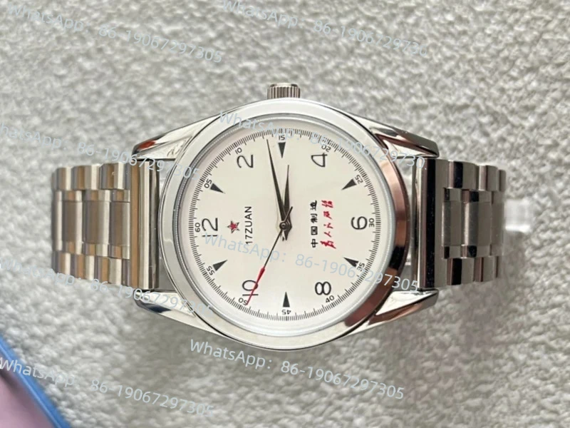 

In The 1990s, Shanghai 7120 Chain Machinery Served The People and Commemorated The Authentic Inventory of Vintage Men's Watches