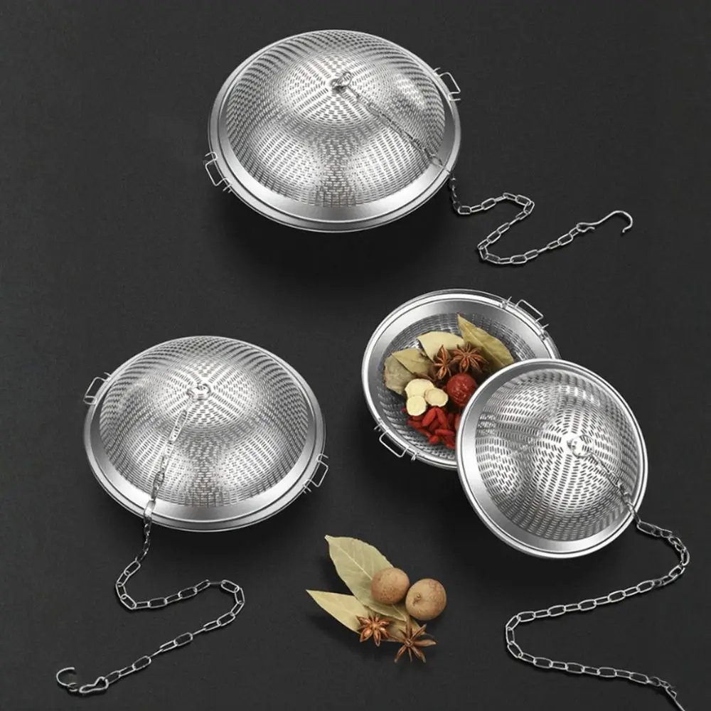 304 Stainless Steel Kitchen Spice Filter Ball Flying Saucer Shape Built-in Clasp Spice Strainer Round Chain Hook Design