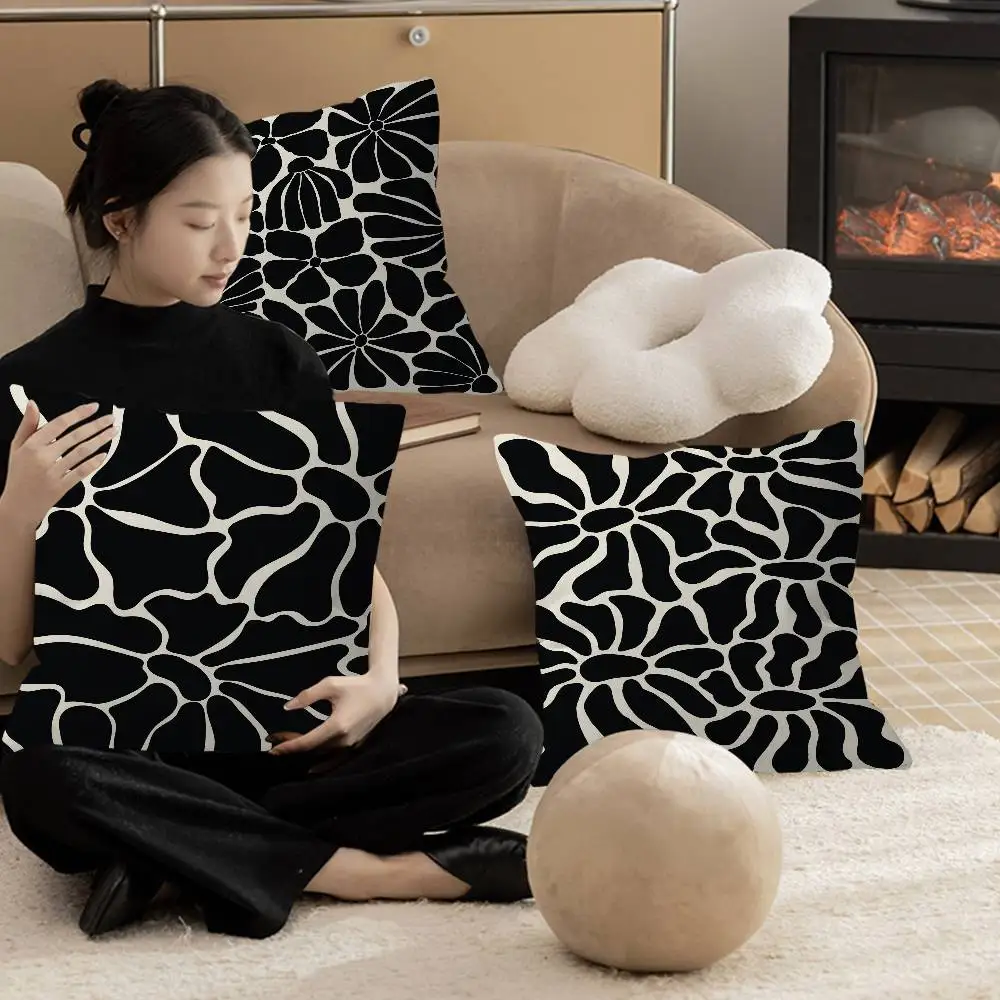 Modern Beige And Black Flower Cushion Cover Car Throw Pillow Case For Sofa Car Christmas Gift 40x40cm 45x45cm