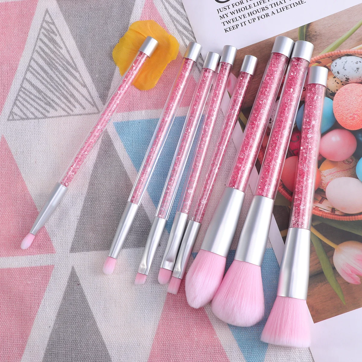 Zestaw 8 pędzli do makijażu, profesjonalny, z kryształowymi uchwytami z cyrkoniami, miękkie włosie z włókna, narzędzia do makijażu do codziennego użytku dla kobiet.