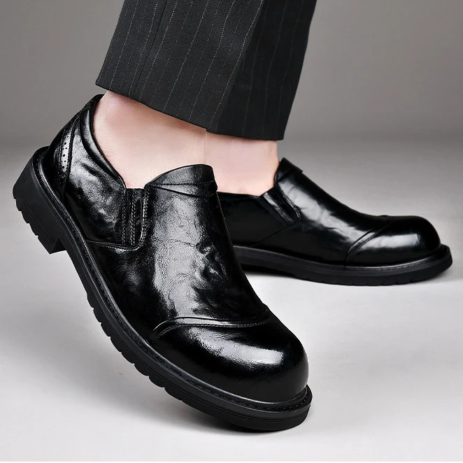 Gentleman\'s Stylish Shallow Mouthed Business Suit Leather Shoes Formal Loafers Dress Oxfords Men\'s Wedding Slip-on Shoes Spring