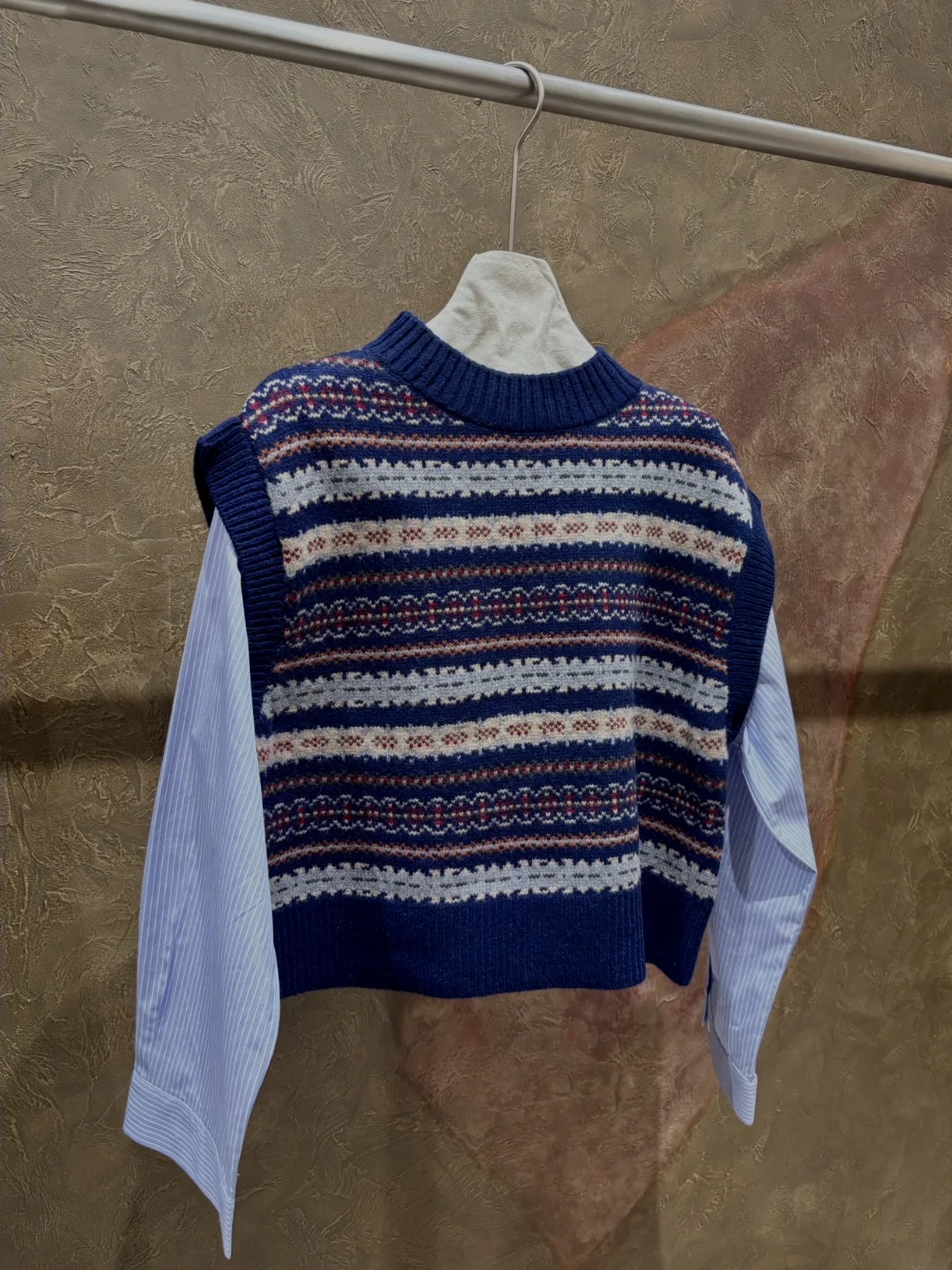 

Женский топ Heidd из шерстяной смеси с круглым вырезом, вязаный в стиле Fair Isle, с полосатым узором, длинными рукавами, коллекция ранняя весна 2026