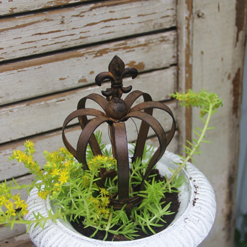 ريفي الحديد تاج الزخرفية حصة خمر حديقة صغيرة زخرفة لزهرية فناء ديكور تاج تحت عنوان حديقة حصة ديكور
