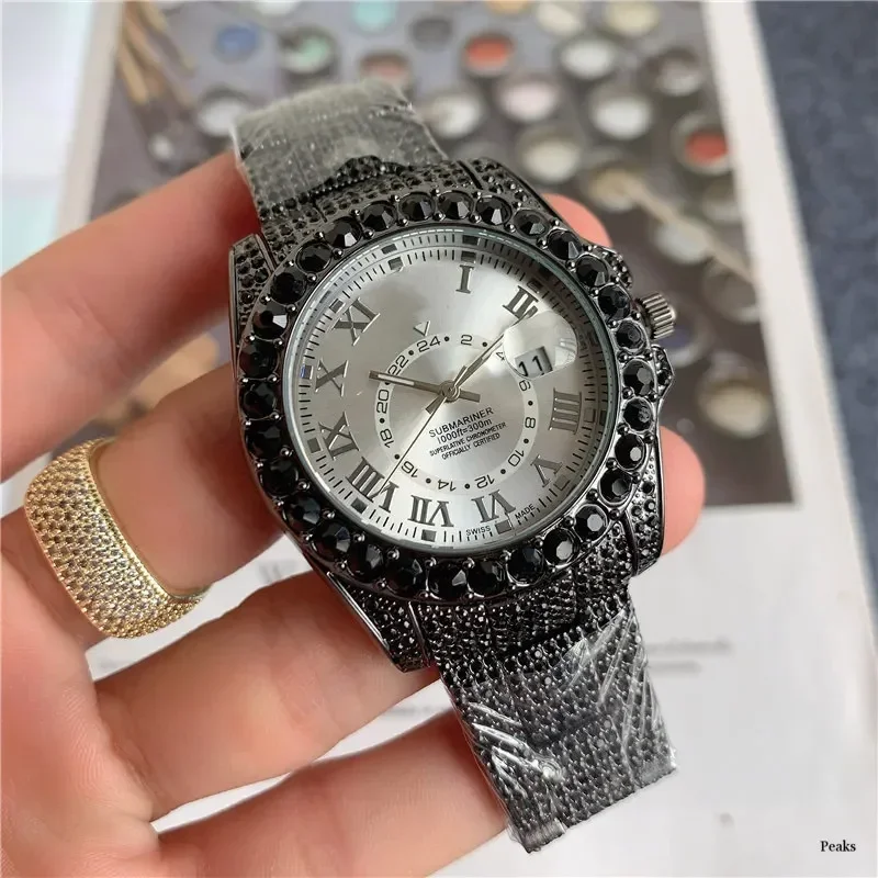 2025 Hip Hop Green Diamond Watche for Men Fashion Automatic Date Quartz Clock Dress Square Iced Jewelry WristWatch Man for Gift