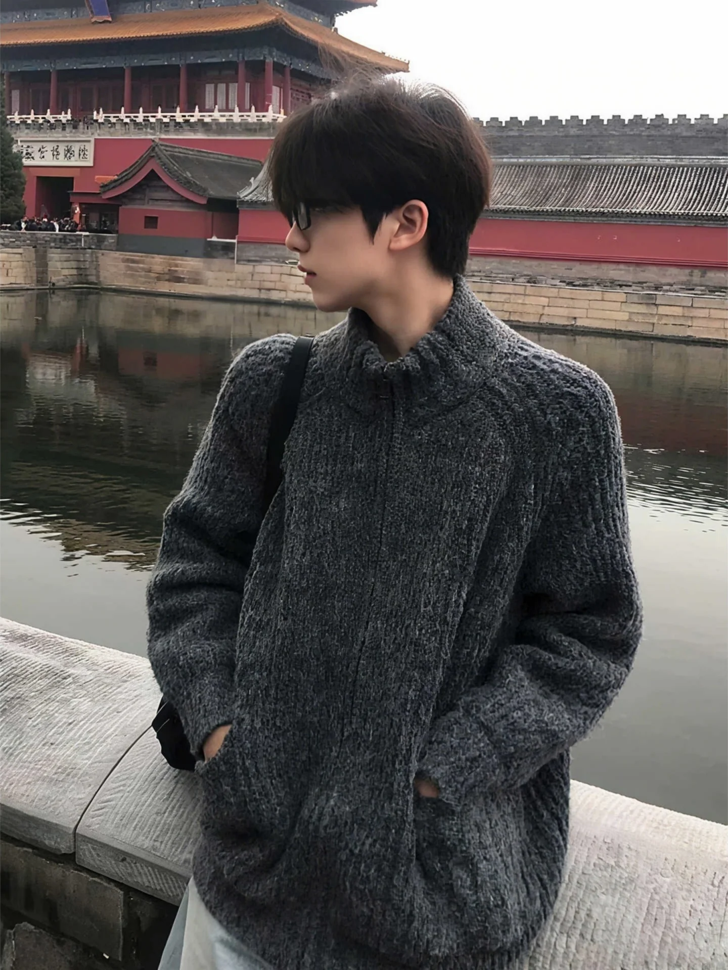 Deep Ey Zipper Knit… - image