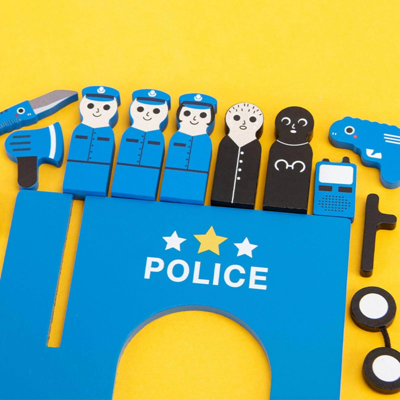 ensemble-de-jeu-de-police-en-bois-bleu-peint-jouet-pour-enfants-design-a-decoupe-plate