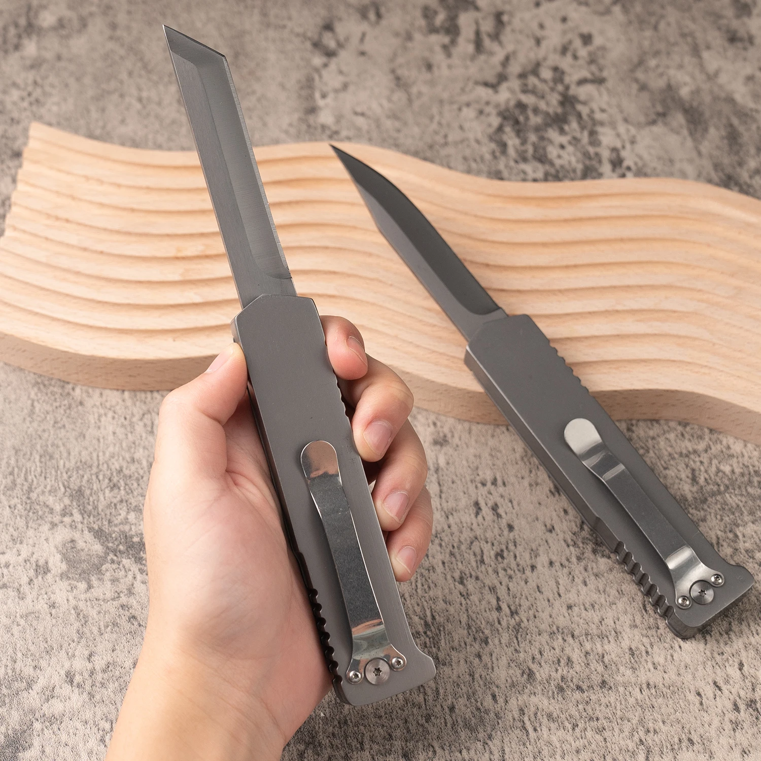 Outdoor camping fishing knife, stainless steel sharp knife outdoor emergency survival sharp knife, suitable for daily home outdo