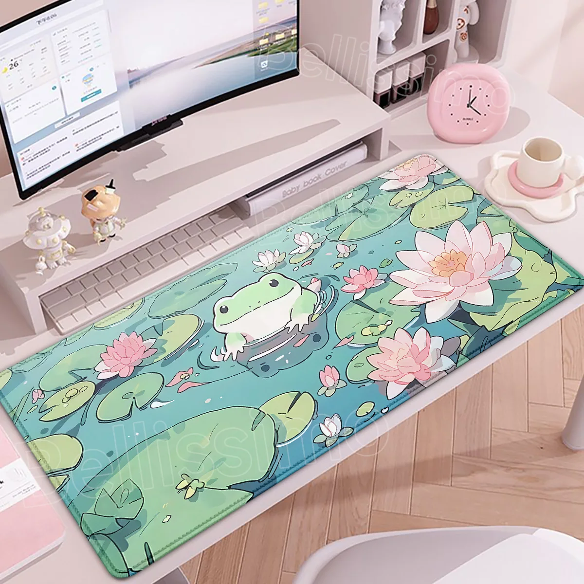 Cute Frog in the Pond Desk Mats Green Large Computer Mouse Pad XXL Rubber Anti-Slip Mouse Pads Home PC Gamer Office Accessories