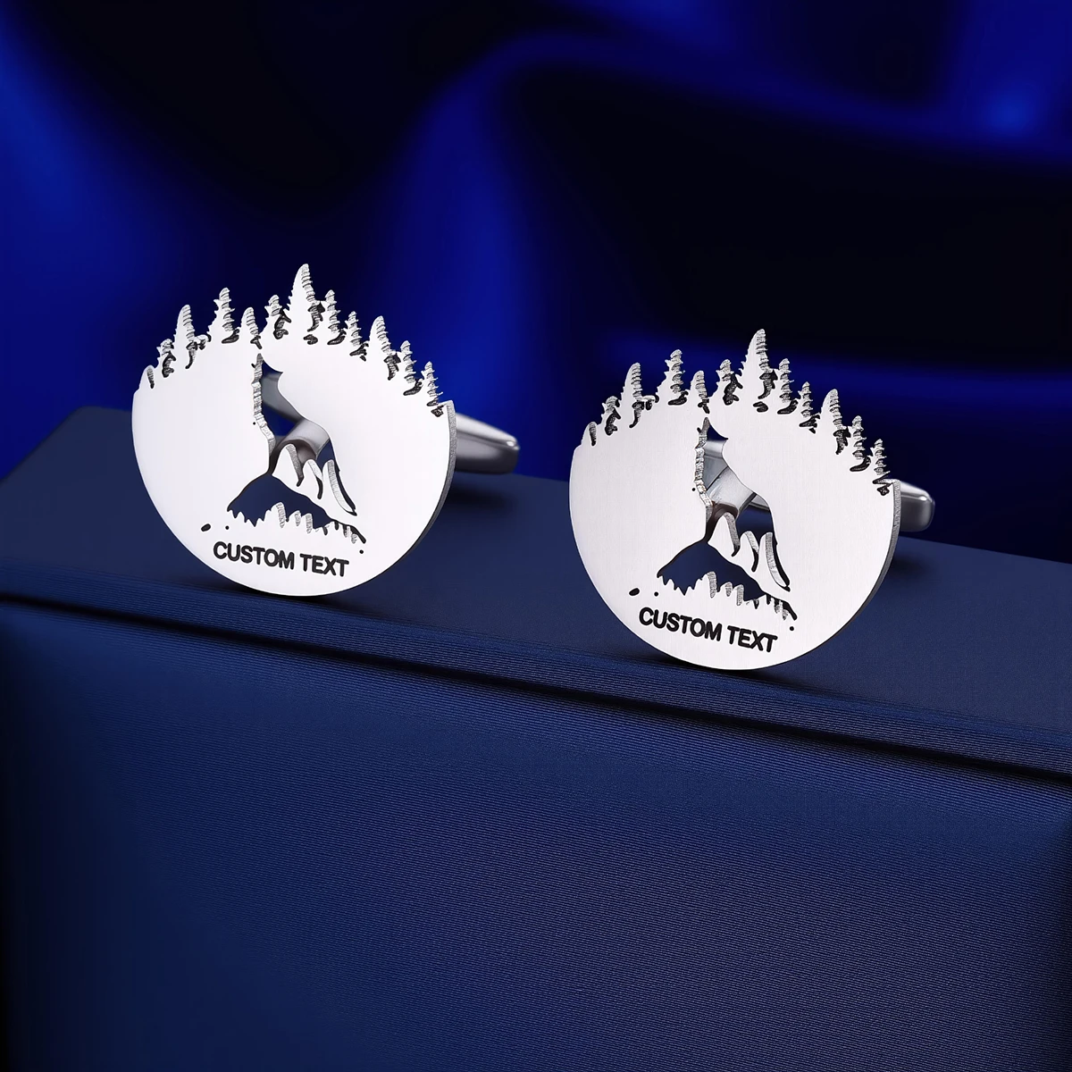 Gemelos con nombre personalizado para hombre, gemelos con diseño de lobo, rey del bosque, camisa de traje personalizada, botones de acero inoxidable, regalos de joyería deportiva
