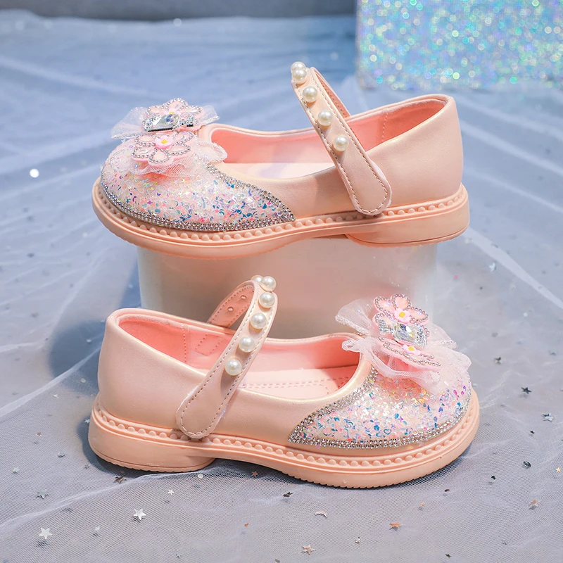 

Girls Flat Shoes Lace Bows Shiny Sequins Children Princess Shoes Non-slip Soft Sole 2025 New Kids Leather Shoes Round Toes Sweet