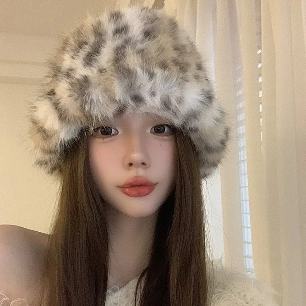 

Новая теплая пушистая меховая панама, ветрозащитная монгольская шапка на снежный день, утолщенная зимняя шапка с защитой ушей, рождественские подарки