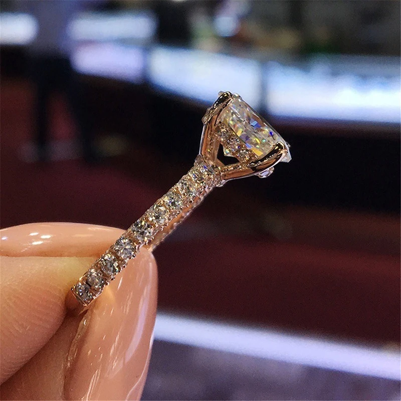 Exquisite Fashion Silver Color Engagement Rings for Women Trendy White Zircon Crystal Ring Anniversary Bridal Wedding Jewelry