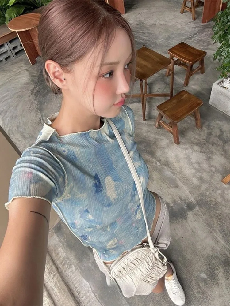 2024 Summer Harajuku Vintage Print t-shirt Streetwear Ruffled Y2k estetica Slim magliette donna Grunge Blue Bottoming Crop top