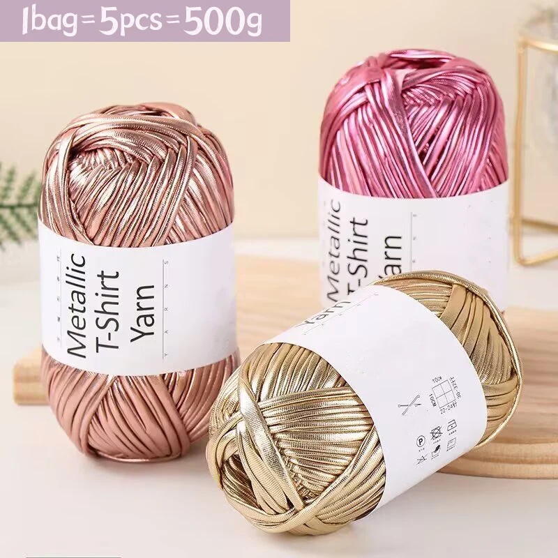

500 Grams (Contains 5 Pieces) of Shiny Metallic Colored Fabric Strips Yarn, Thick Flat Strip Yarn, Handmade DIY Material Yarn, Suitable for Making Crochet Backpacks, Cushions, Storage Baskets, Hairbands, Slippers, and Other Handicrafts