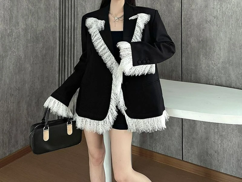 White Lace Edge Splicing Black Blazer Women's Spring and Autumn New Loose and Thin Temperament Shoulder Padded Suit Top