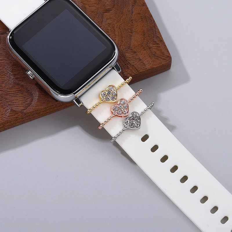 حزام سيليكون زخرفة القلب القوس ، سحر خاتم Watchband ، سحر مسمار ل Iwatch ، المجوهرات الناعمة لساعة أبل