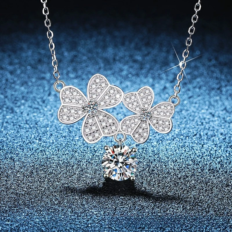 Moissanite Platinum PT950 18K Gold Full Diamond Cherry Blossom Clover Necklace Lucky Grass Premium Clavicular Chain New Style