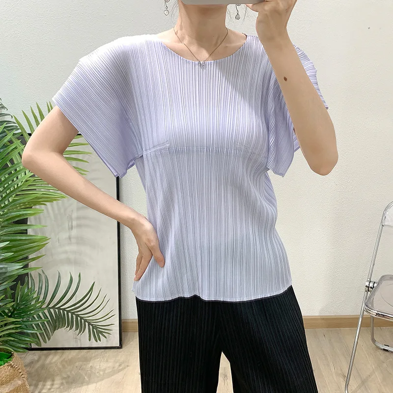

Miyake Pleated Sleeved Top for Women 2025 Summer New Design Solid Color Loose Casual Versatile Large Size T-shirt Base Shirt