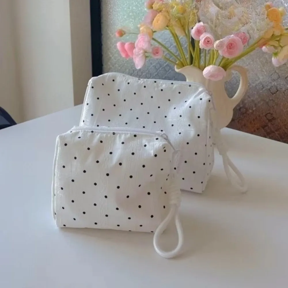 Damen-Kosmetiktasche mit schwarzen Punkten, süßer Stil, große Kapazität, Kulturtasche mit Reißverschluss, Aufbewahrungstasche, Kosmetik-Organizer-Tasche