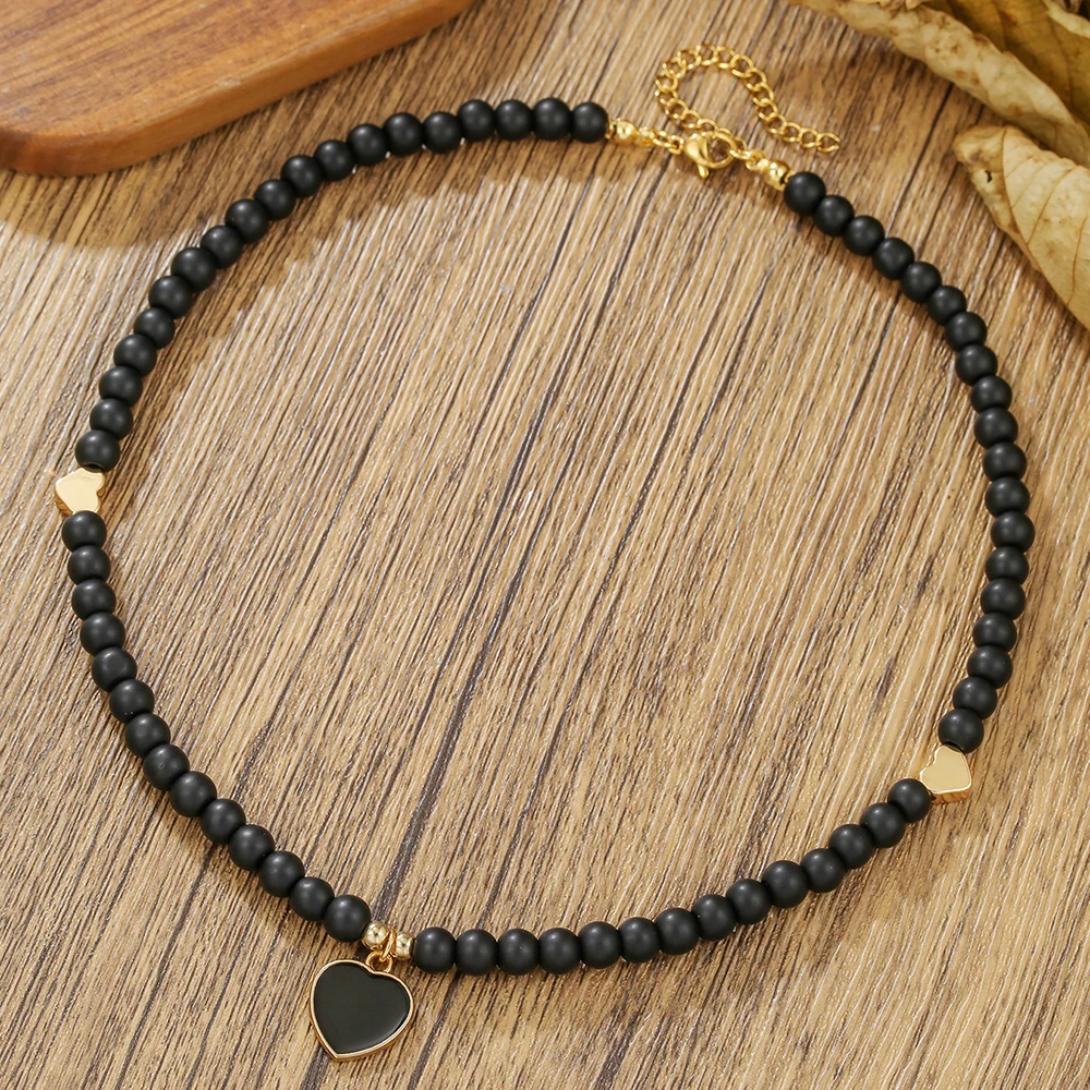 

Charm Elegant Black Love Heart Pendant Necklace For Women Fashion Frosted Stone Beaded Choker Necklace Wedding Jewelry