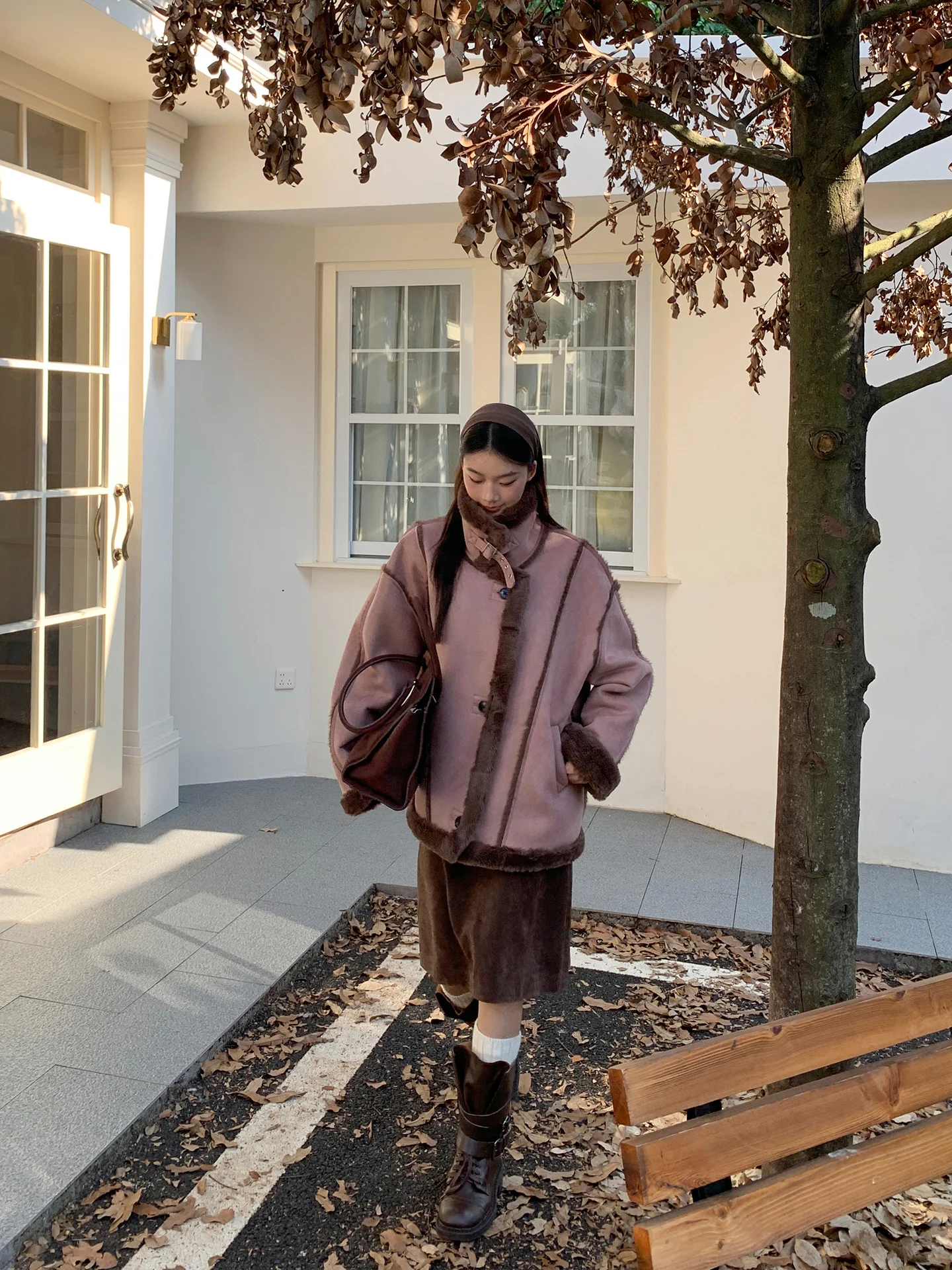 핑크 스웨이드 인조 퍼 재킷 여성용 겨울 신상 코튼 코트 따뜻한 스트레이트 컷 출퇴근 스타일 긴 소매 버튼 클로저