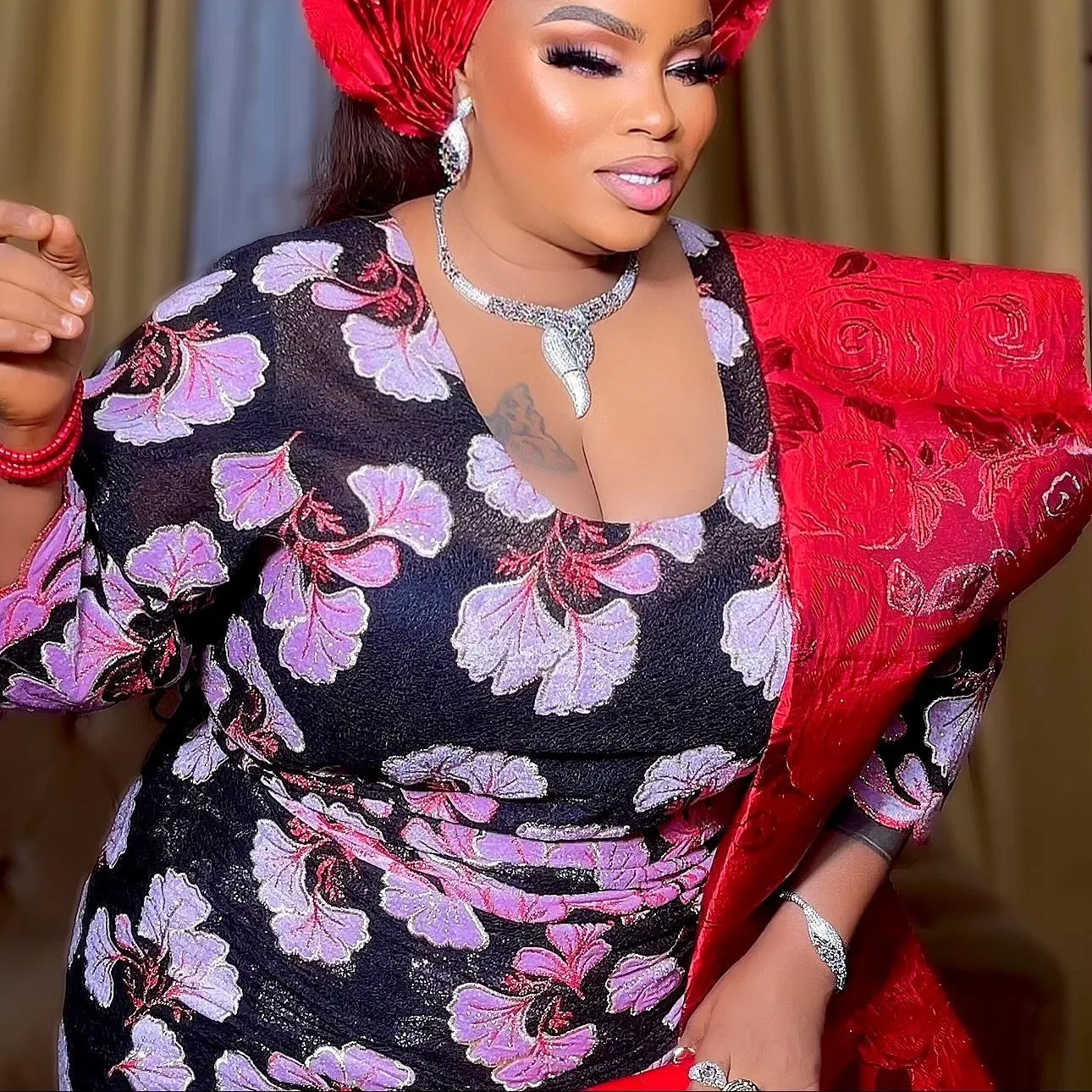 

Premium Nigerian Style Wedding Dress Fabric 2025 Laser Cut Velvet Lace High-Quality Traditional French Unique Design