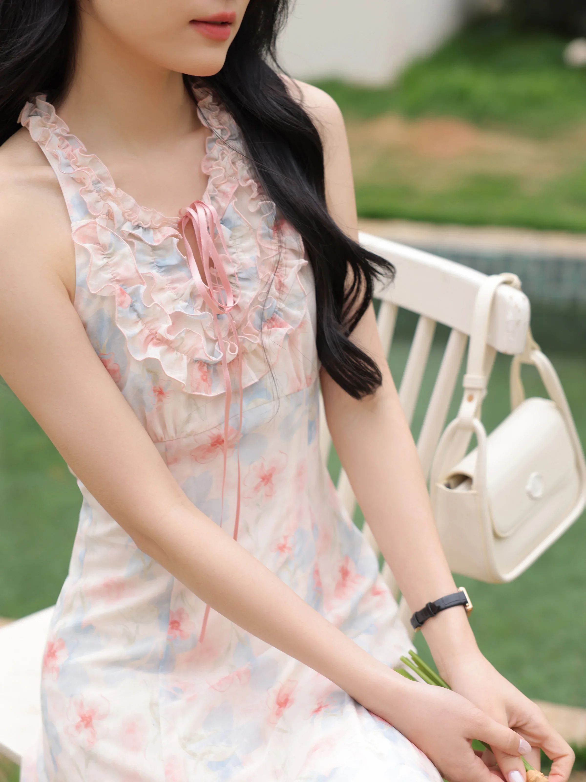 여름 홀터넥 넥 꽃 쉬폰 맥시 드레스 여성용 민소매 휴가 롱 드레스 Flowy Slim Fit Boho Beach Holiday Sundress