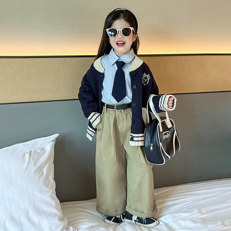 

Girls Suits 2024 Autumn New Childrens Clothes Girls Baby Base Shirt Matching Color Knitted Cardigan Pants Three-piece Set Casual