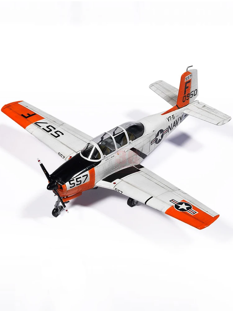 Zestaw modeli samolotów Academy 12361 USN T-34B Mentor „VT-5 Training Air Wing” 1/48