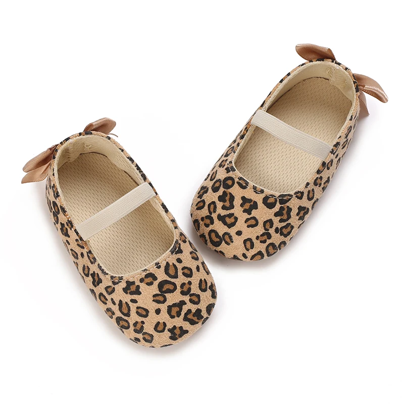 Spring and Autumn Fashion Leopard Pattern Newborn Baby Casual Shoes Anti slip Soft Bottom Baby Crawling and Baptismal Shoes