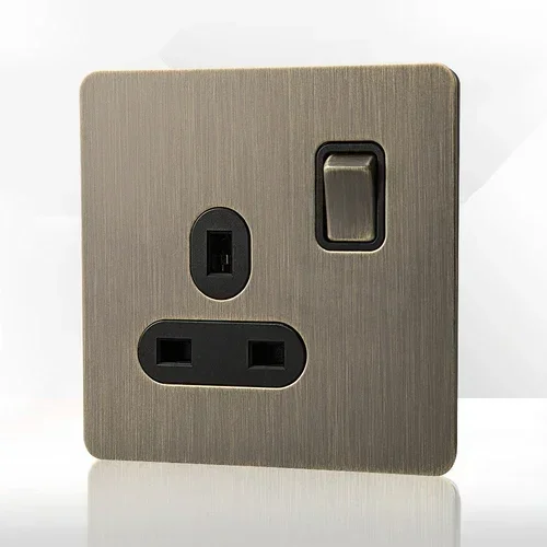 Retro Eu metalen paneel wandschakelaar lichtschakelaar stopcontact, gebronsd antiek roestvrij staal Duits 16A stopcontact met USB-telefoon opladen